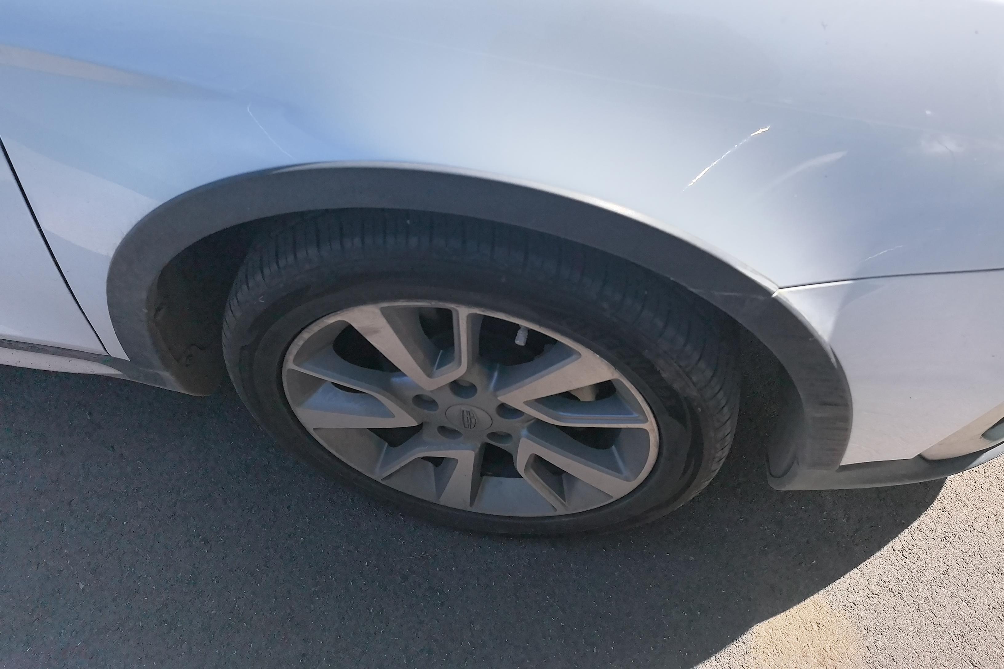 GEELY Vision S1 2018 car image #6