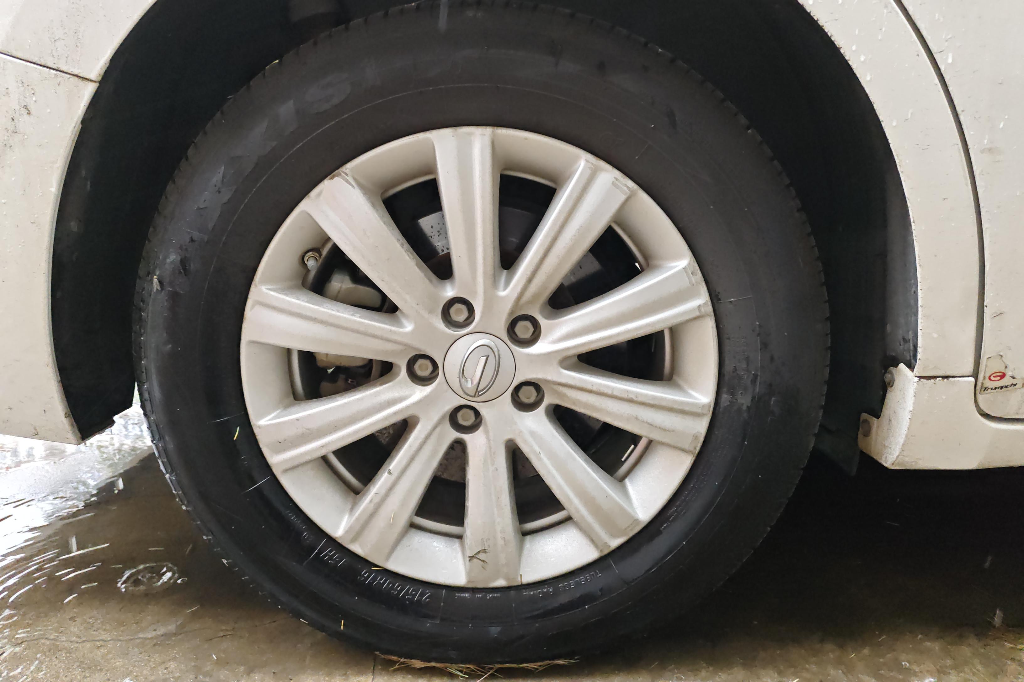 GAC Trumpchi M6 2020 immagine di auto #6