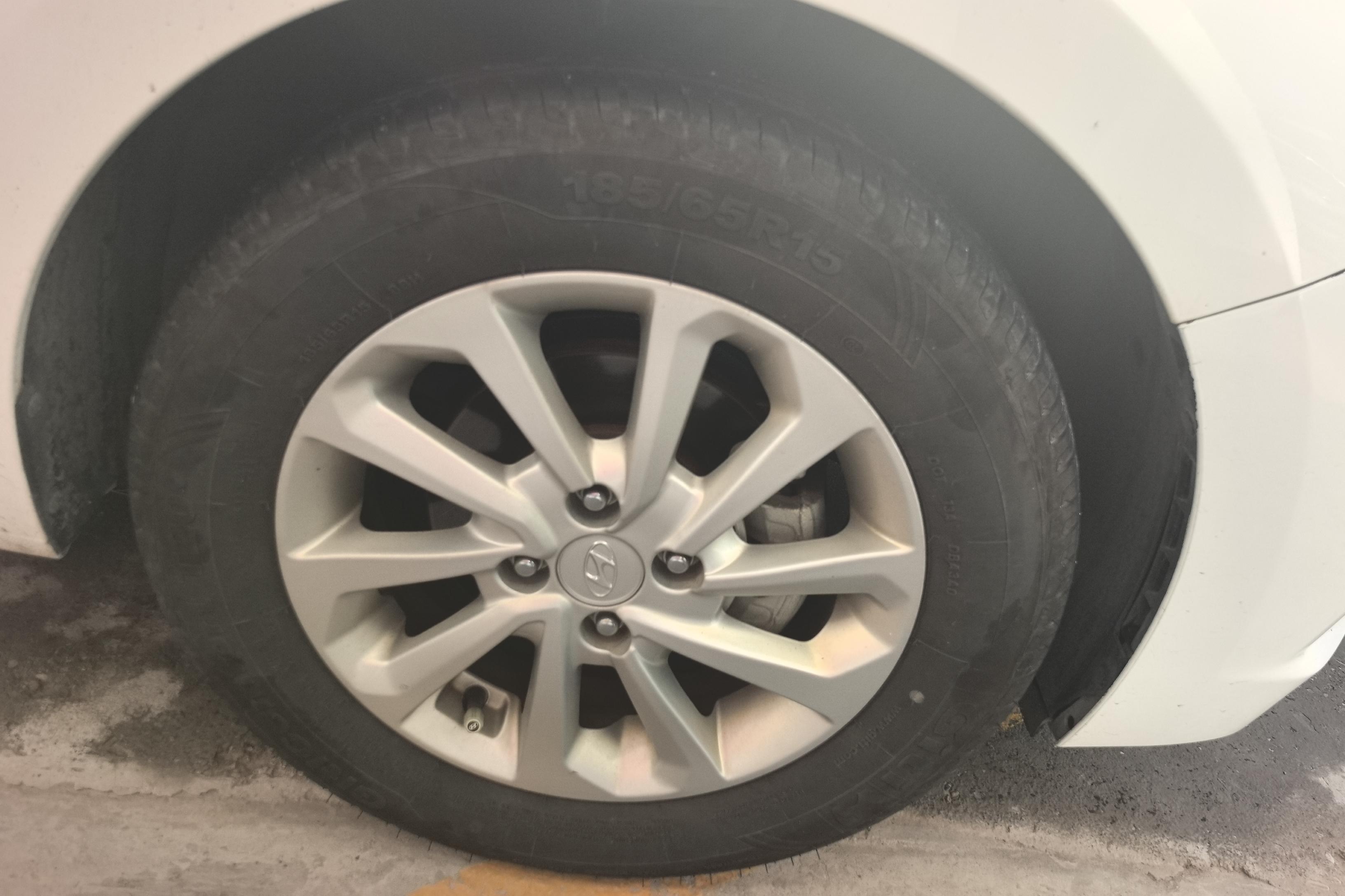 Hyundai Verna 2017 car image #6