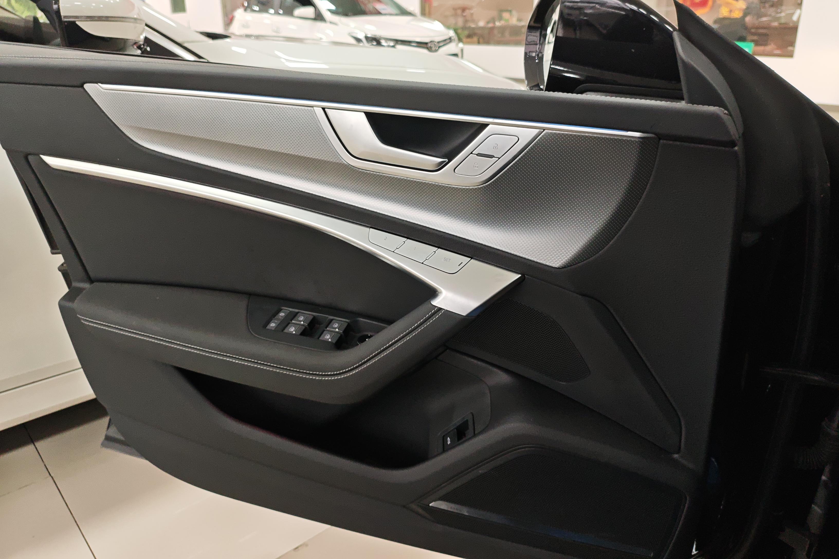 Audi A7L 2024 #6 Audi A7L 2024 car image #6