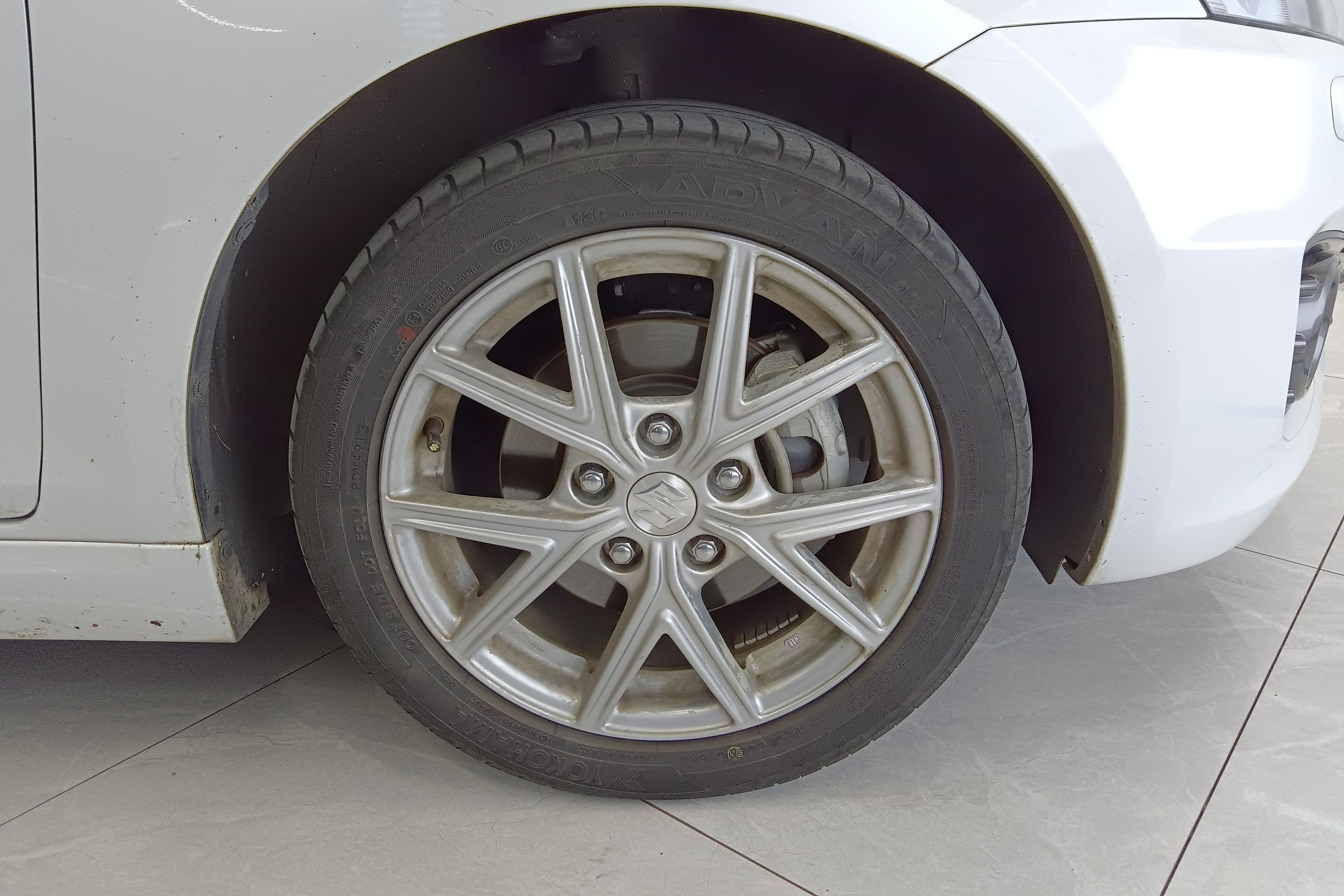 铃木 速翼特 2015 汽车图片 #6