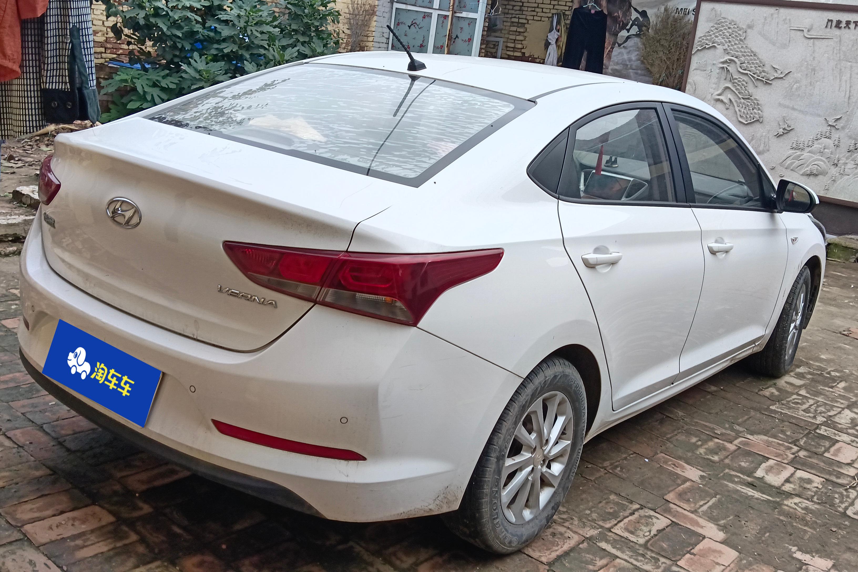 Hyundai Verna 2017 car image #6