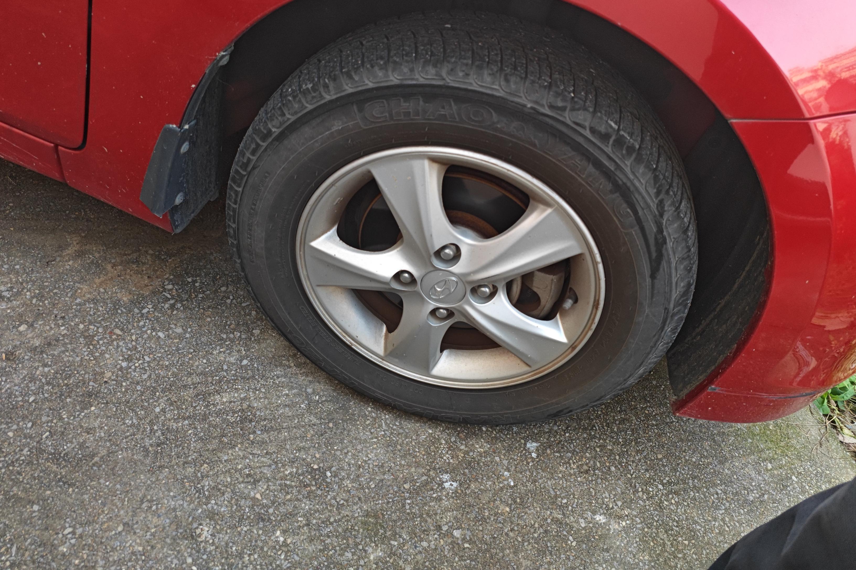 Hyundai Reina 2014 car image #6