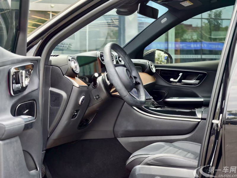 Mercedes-Benz GLC Class 2024 immagine di auto #6