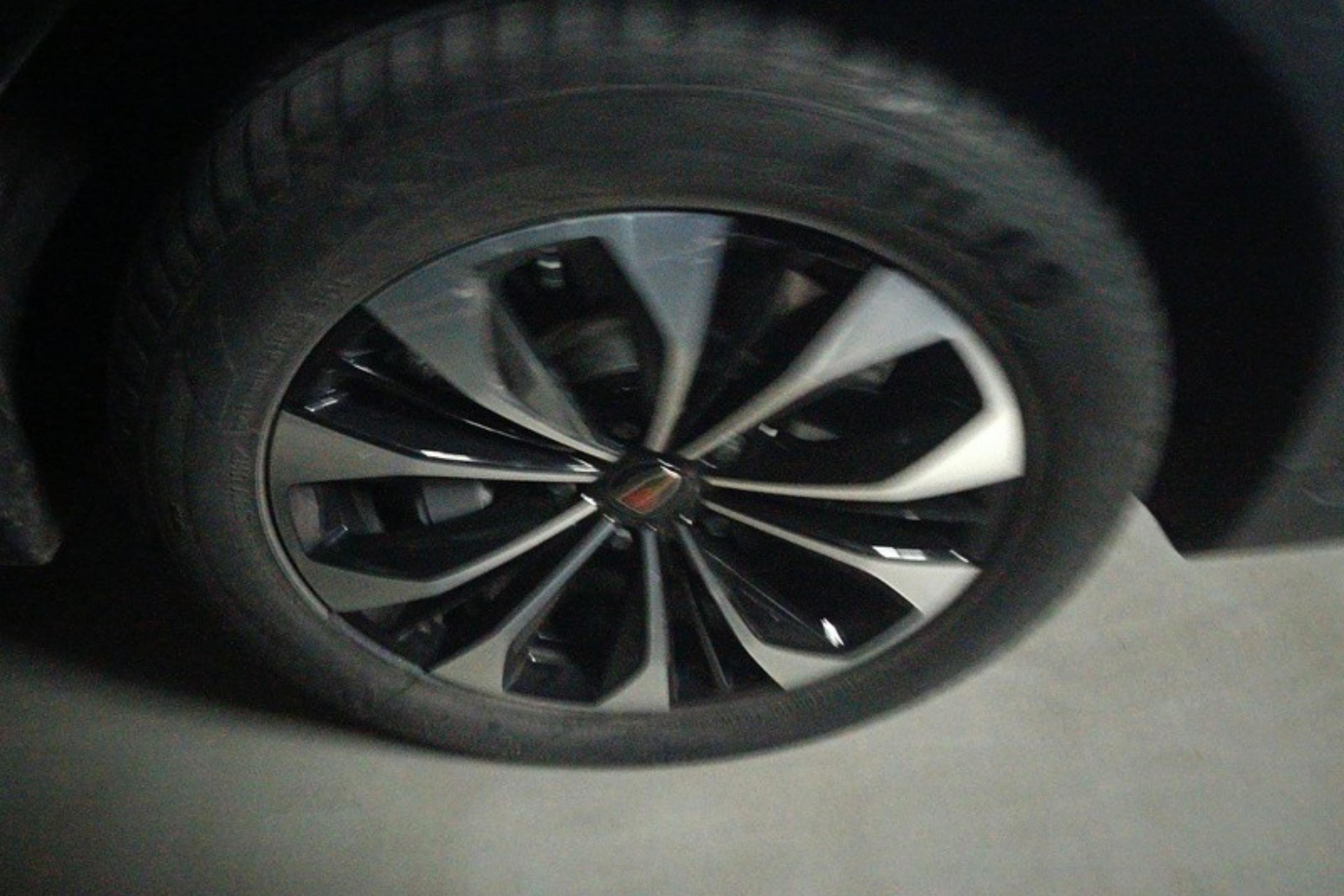 HongQi HS7 2023 car image #6