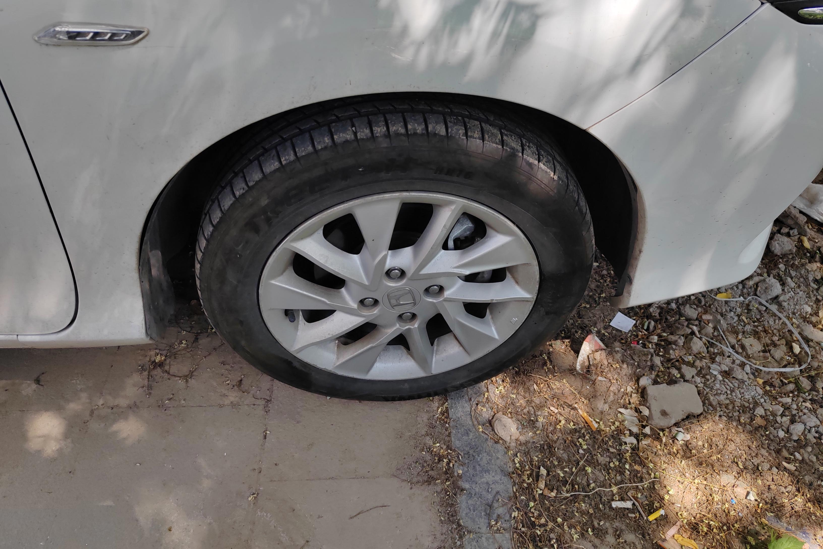 Honda Gienia 2017 car image #6