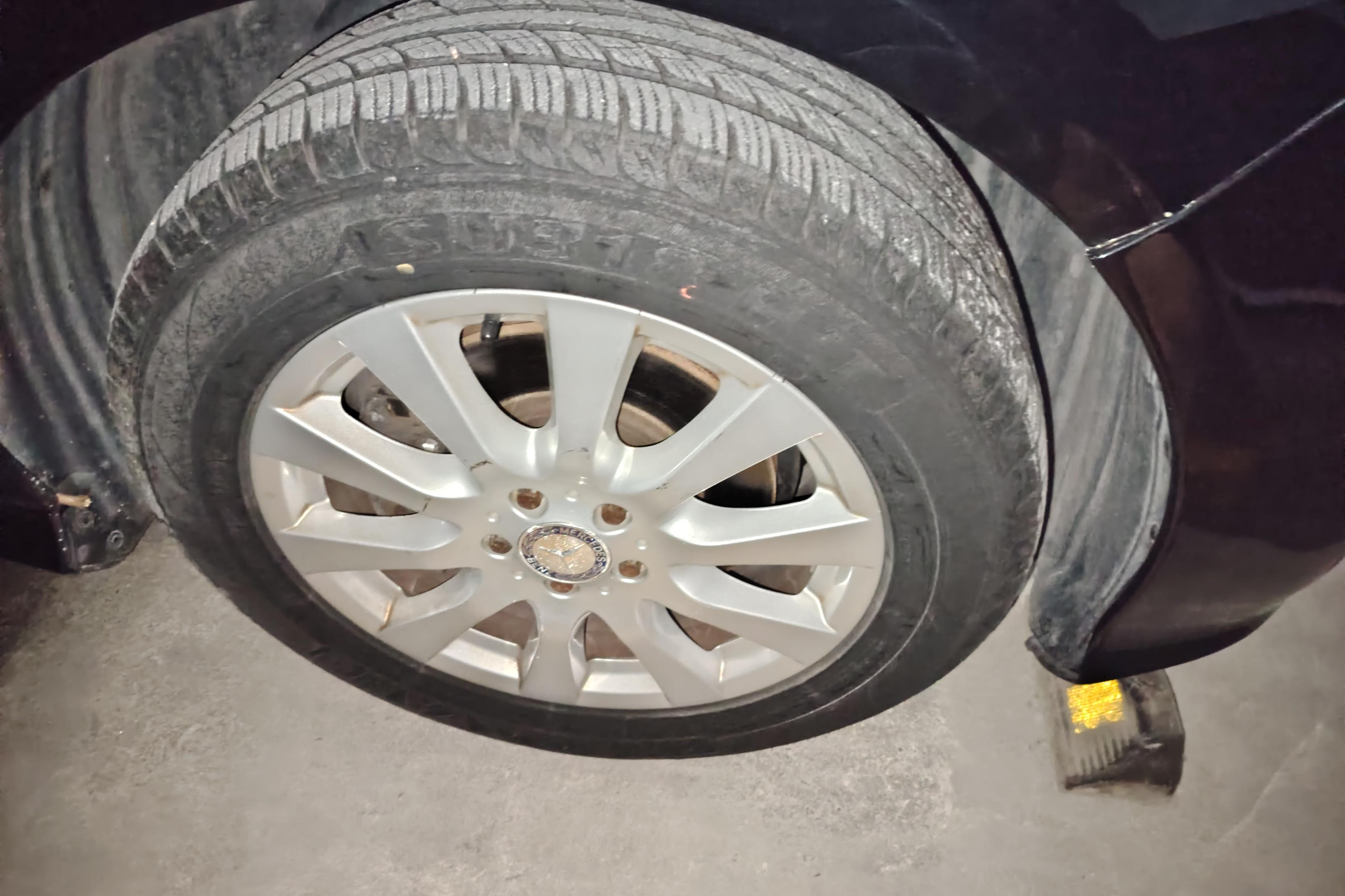 Mercedes-Benz R Class 2012 #6 Mercedes-Benz R Class 2012 car image #6