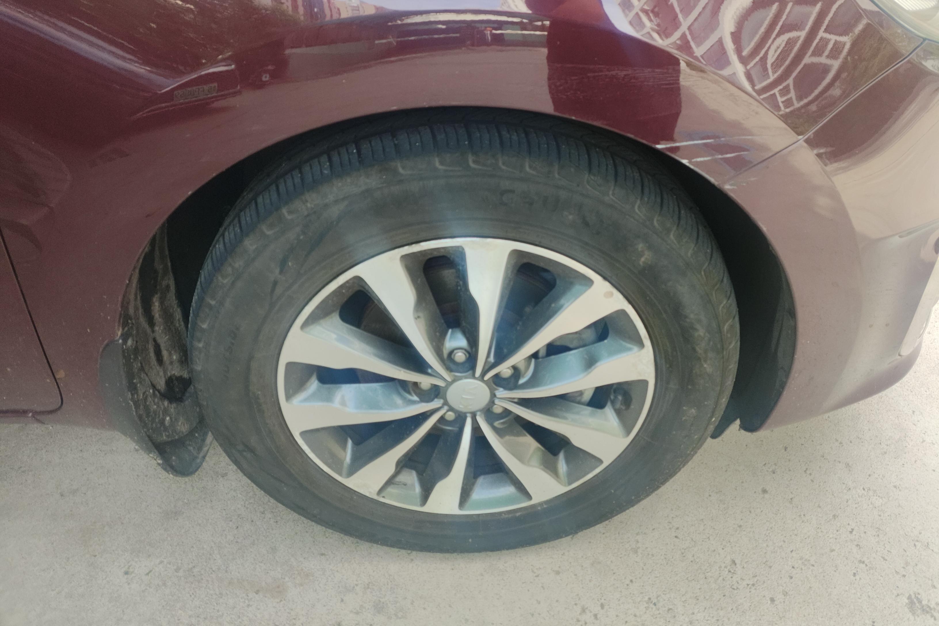 Kia Carnival 2016 изображение автомобиля #6