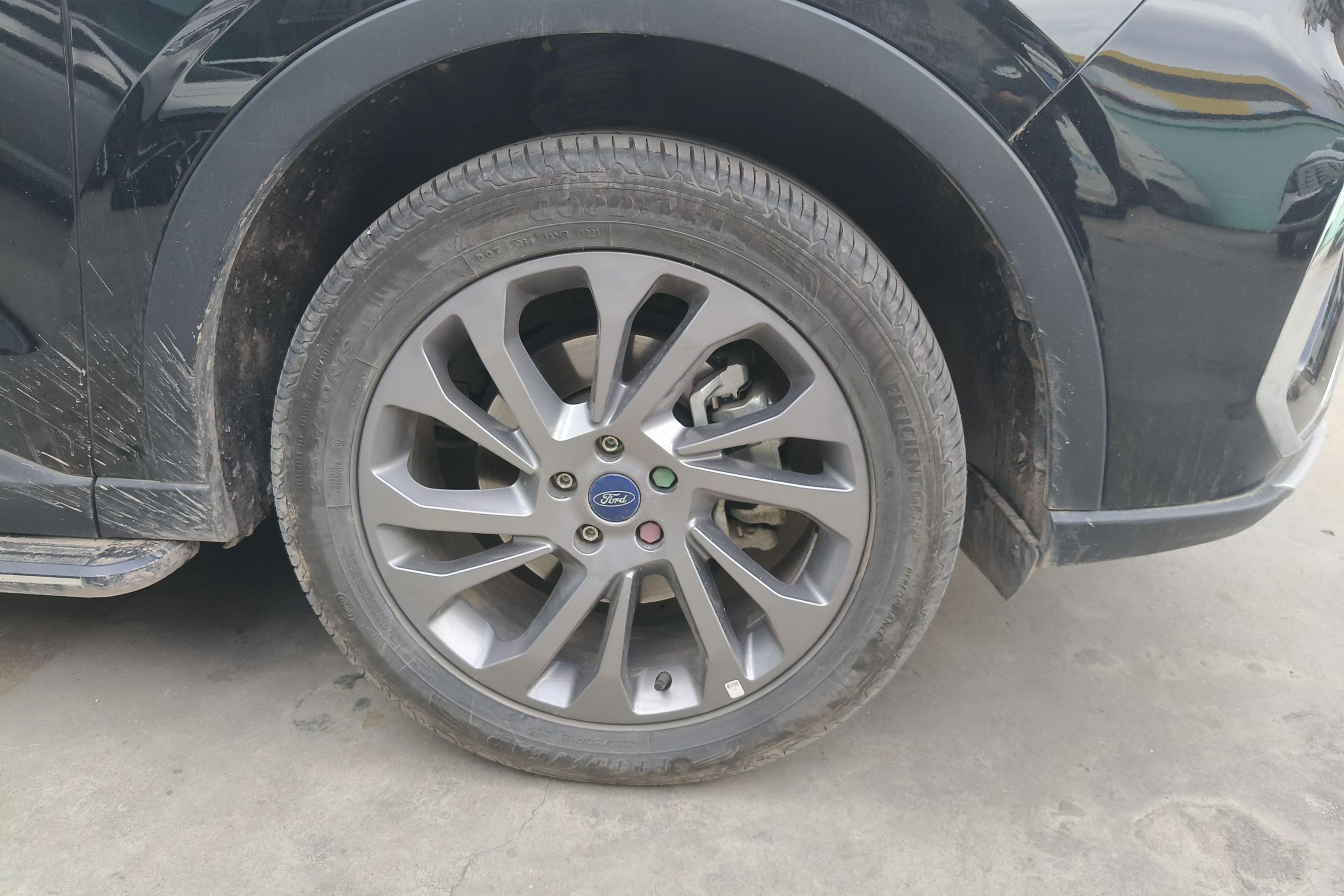 Ford Equator 2021 car image #6