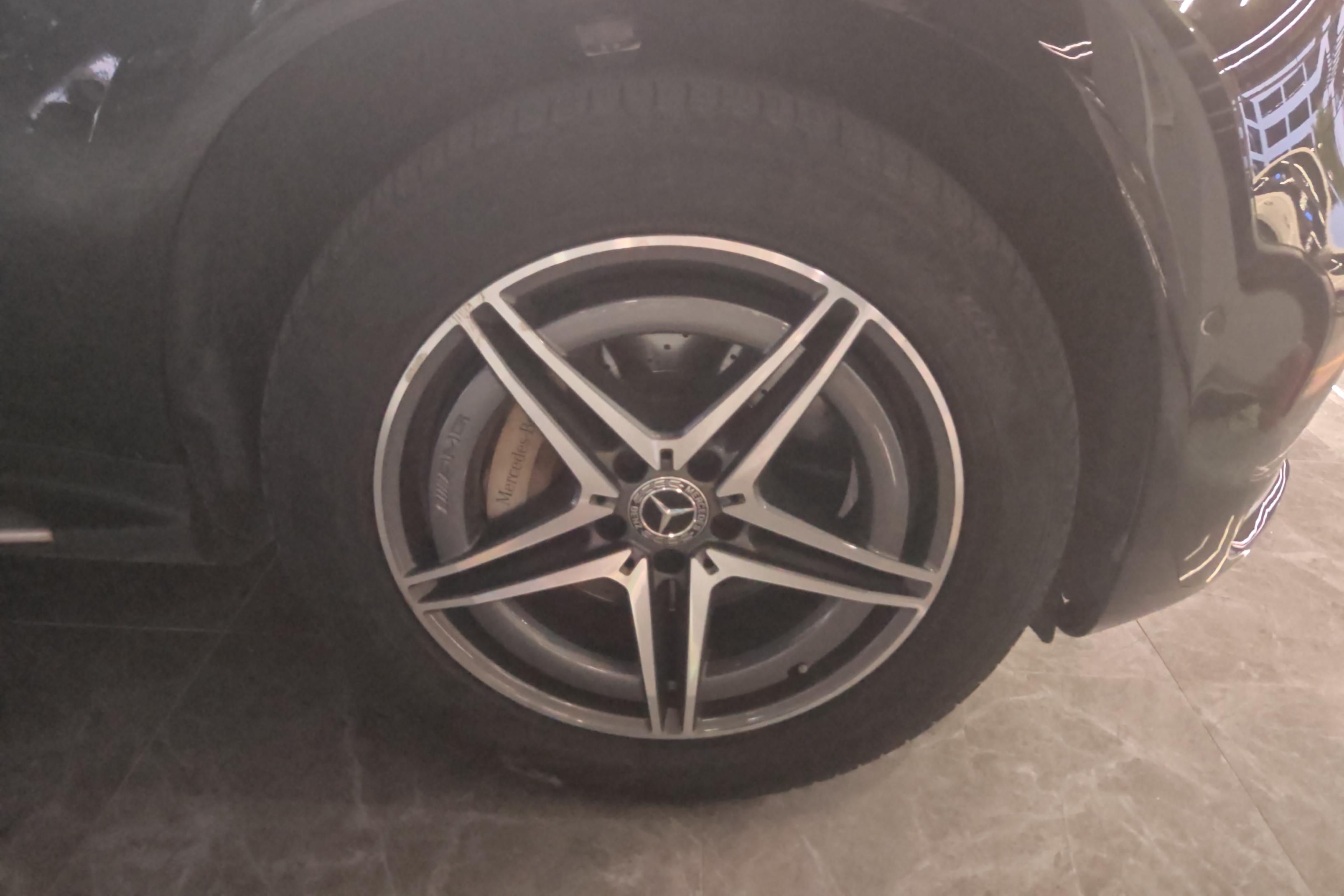 Mercedes-Benz EQC Class 2020 car image #6