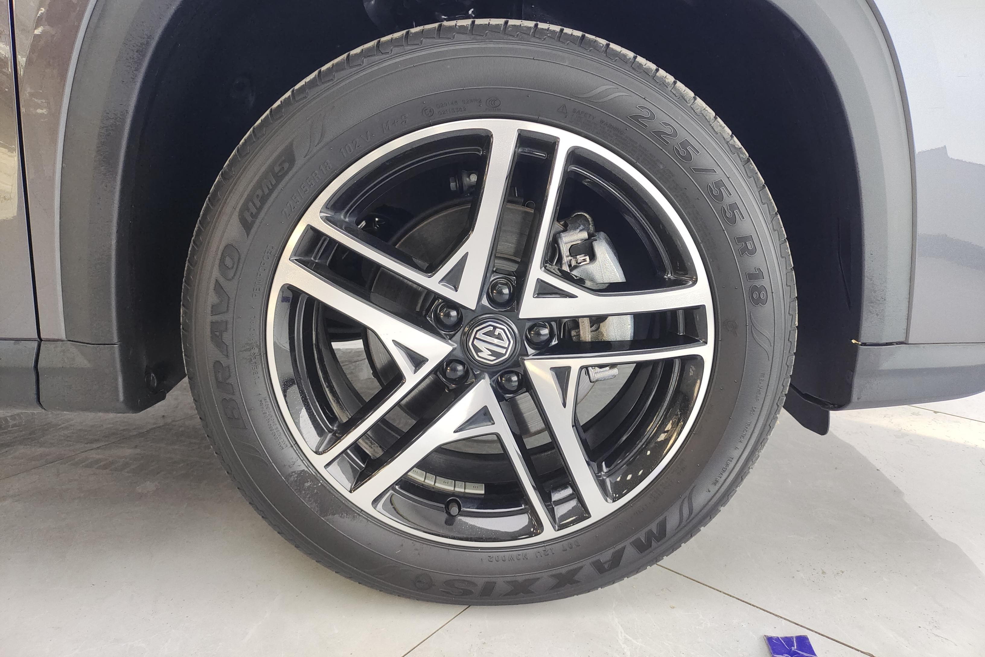 MG ES5 2022 car image #6