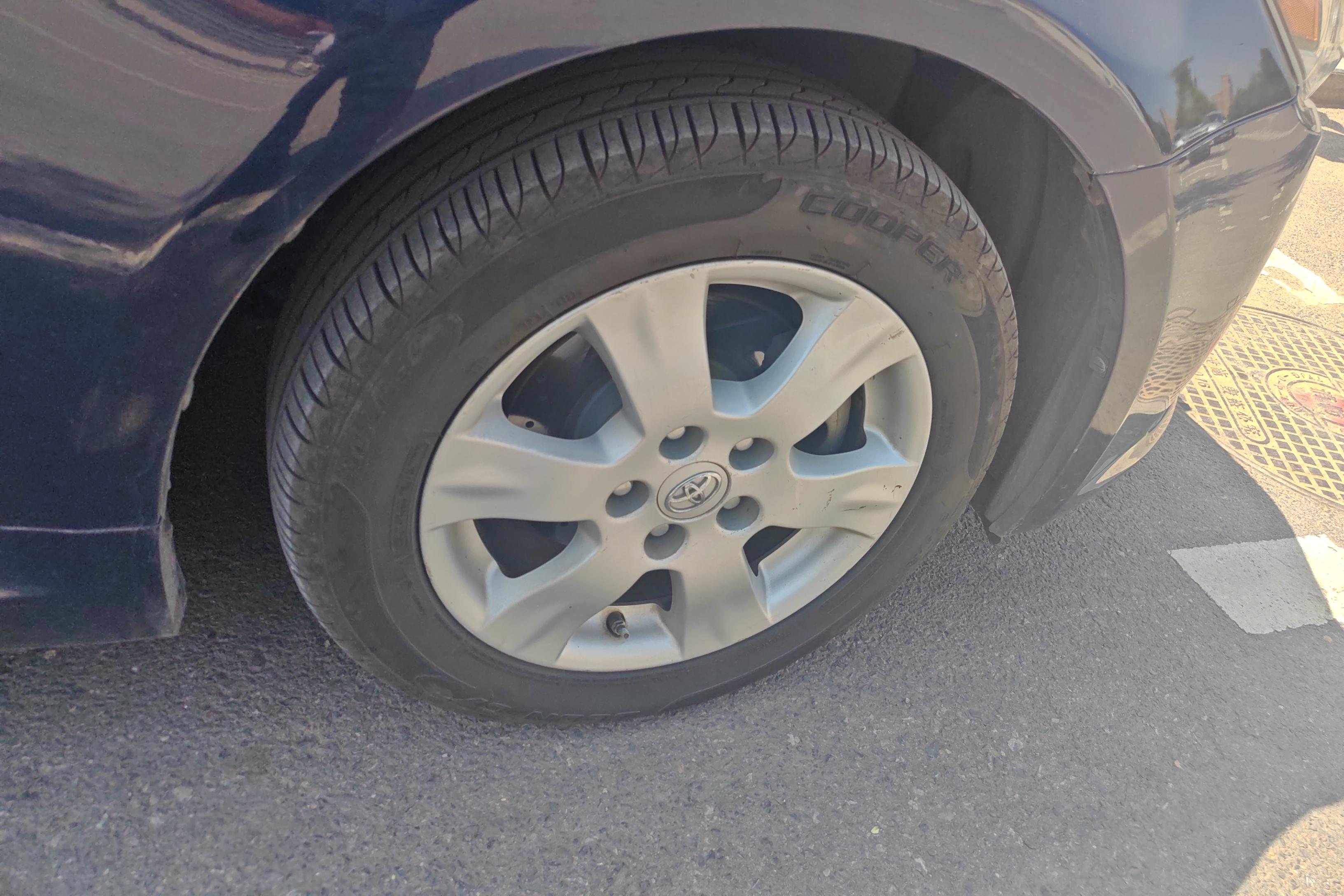 Toyota Zelas 2012 car image #6