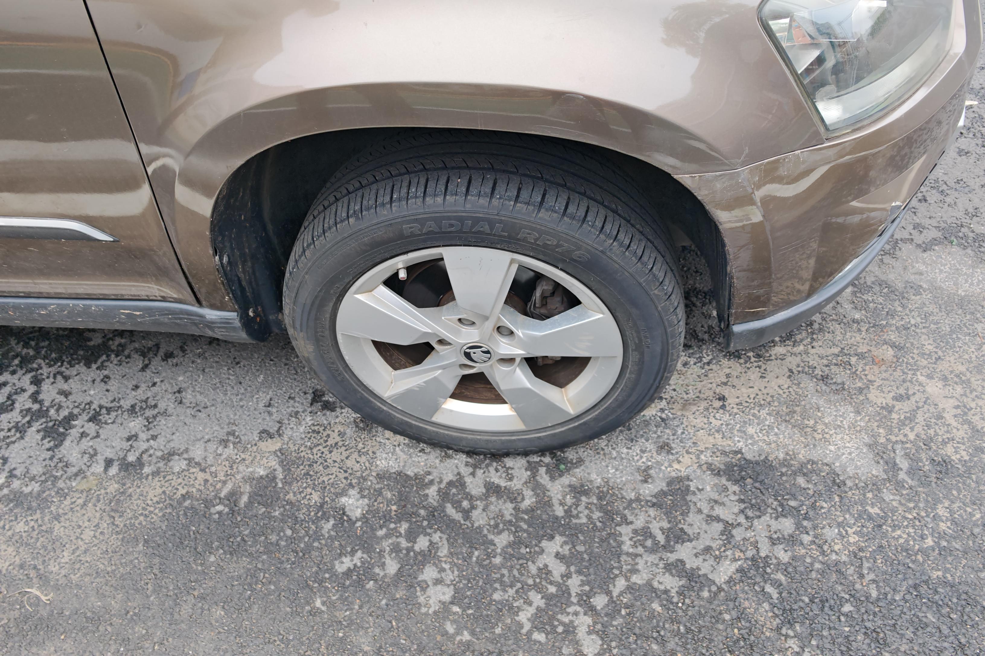 Skoda Yeti 2014 car image #6