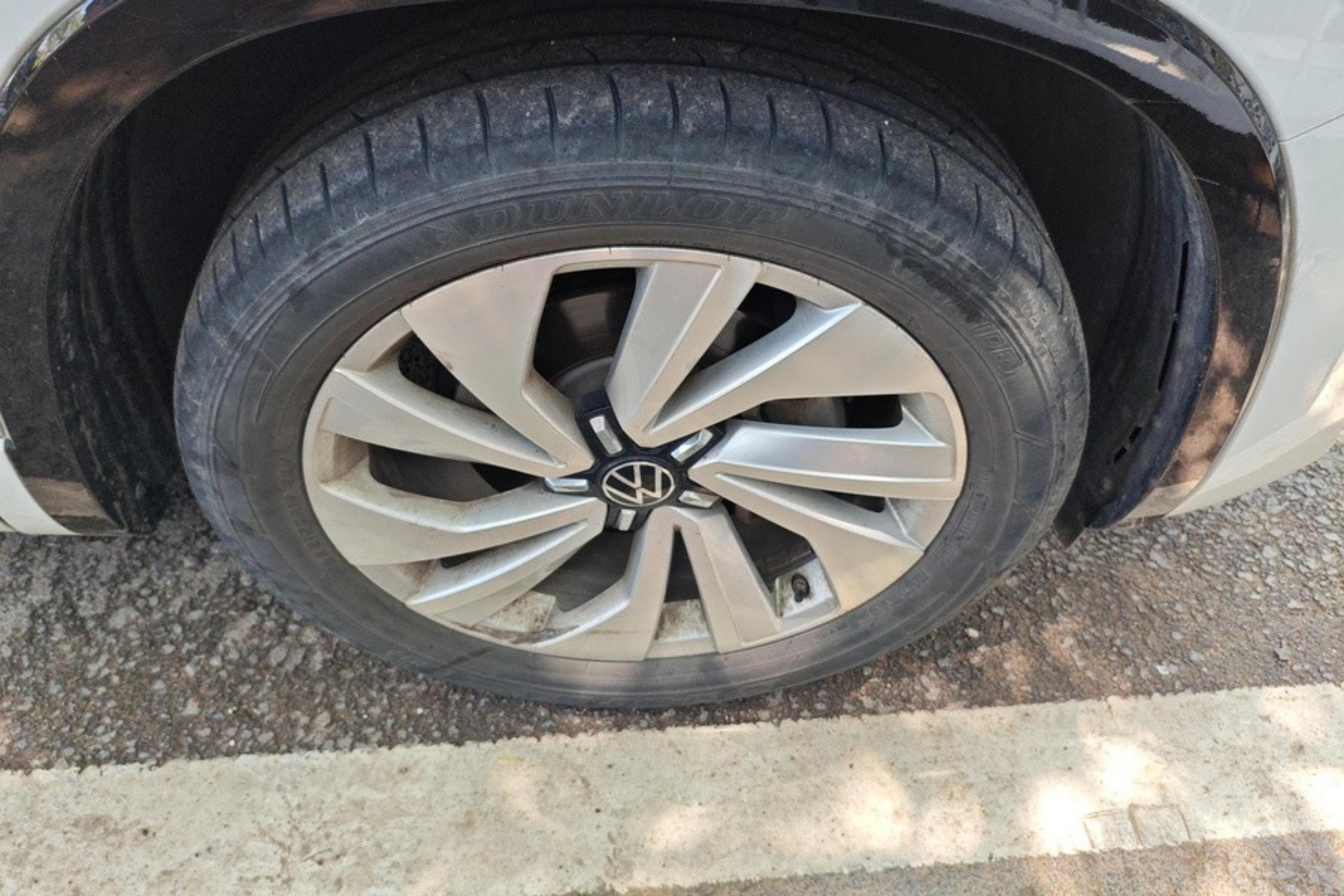 Volkswagen Tayron X 2021 car image #6