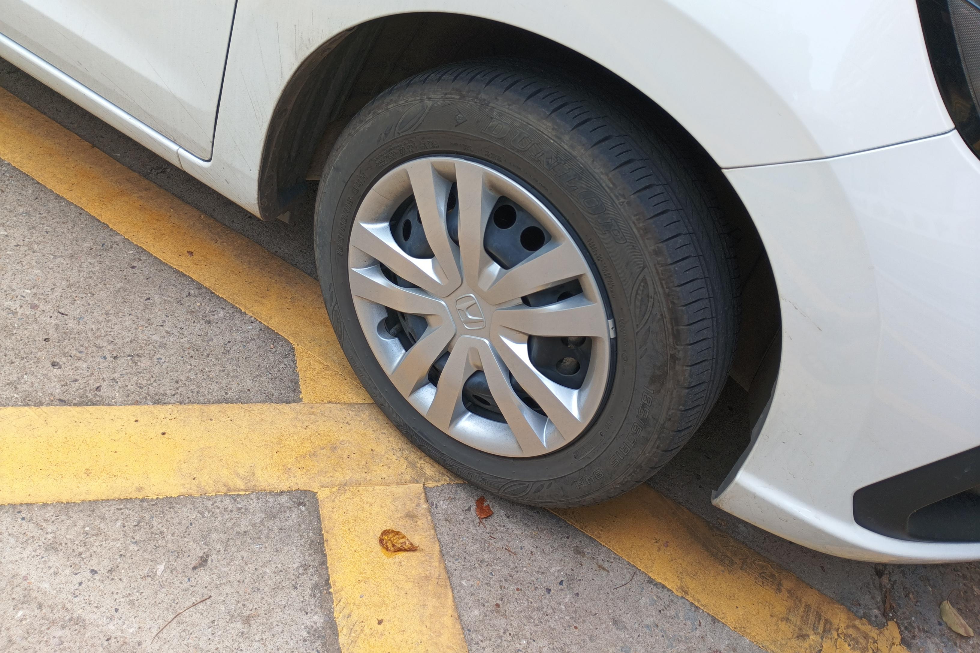 Honda Fit 2023 car image #6