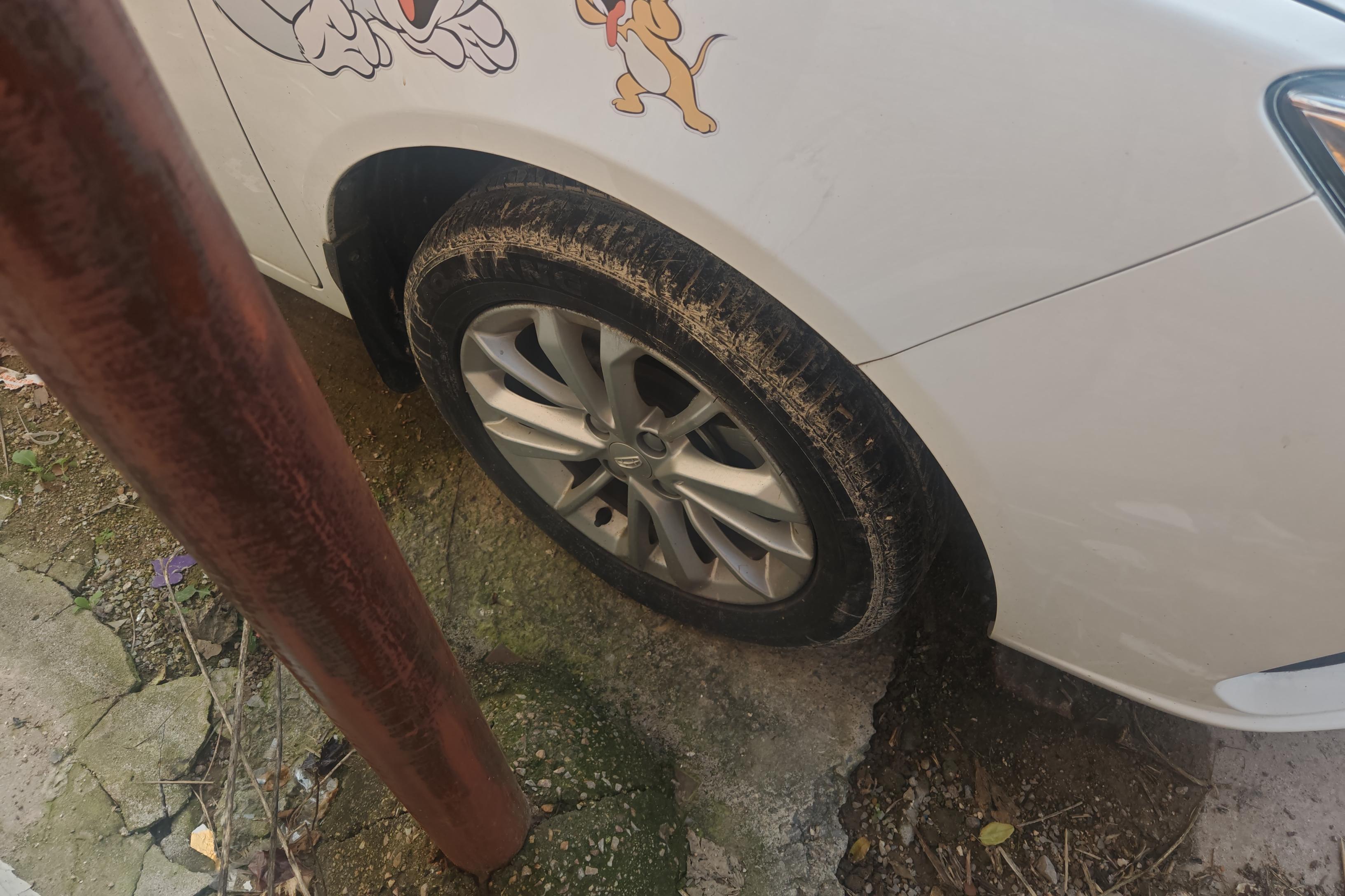 GEELY Vision 2020 car image #6