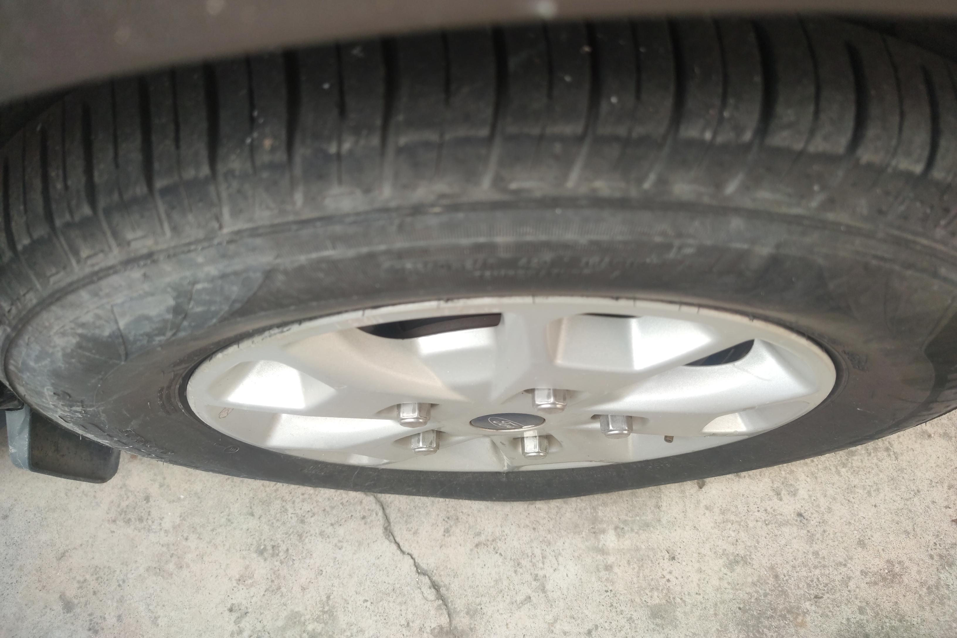 Ford Tourneo 2016 #6 Ford Tourneo 2016 car image #6