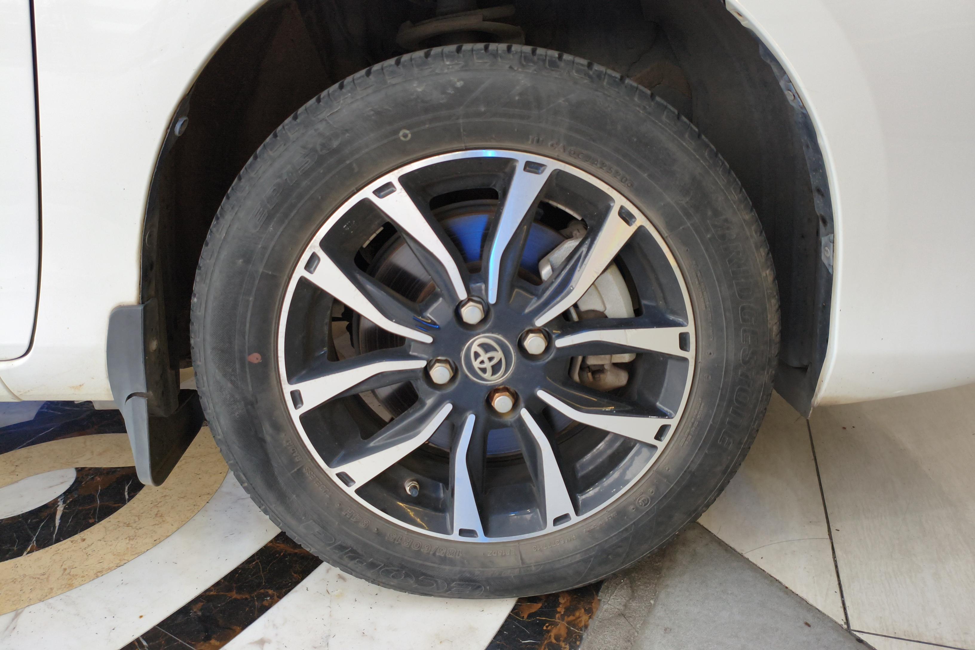 Toyota Vios 2020 immagine di auto #6