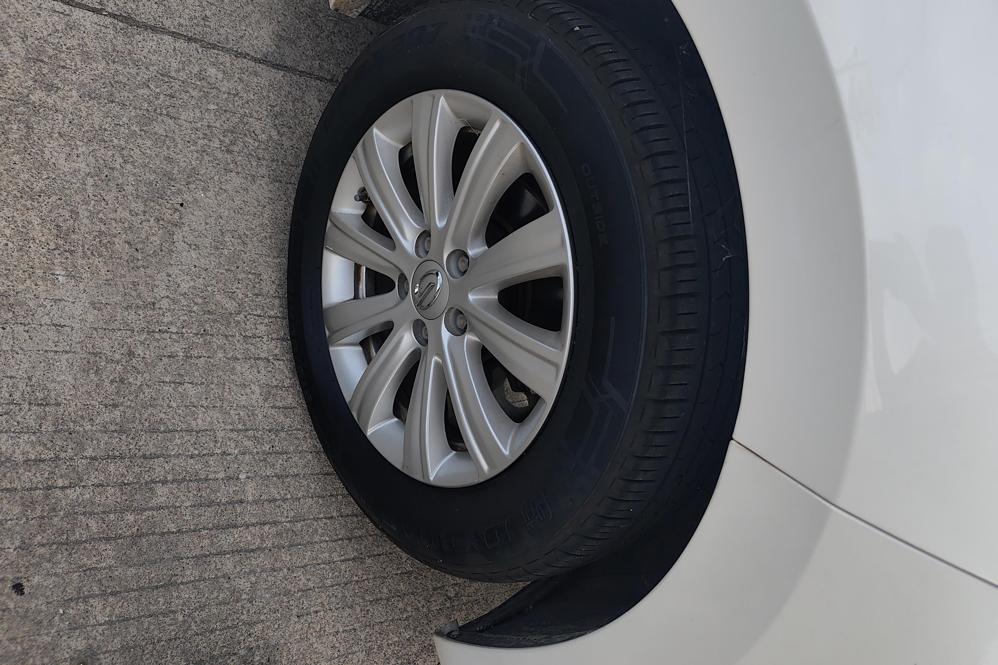 GAC Trumpchi M6 2019 car image #6