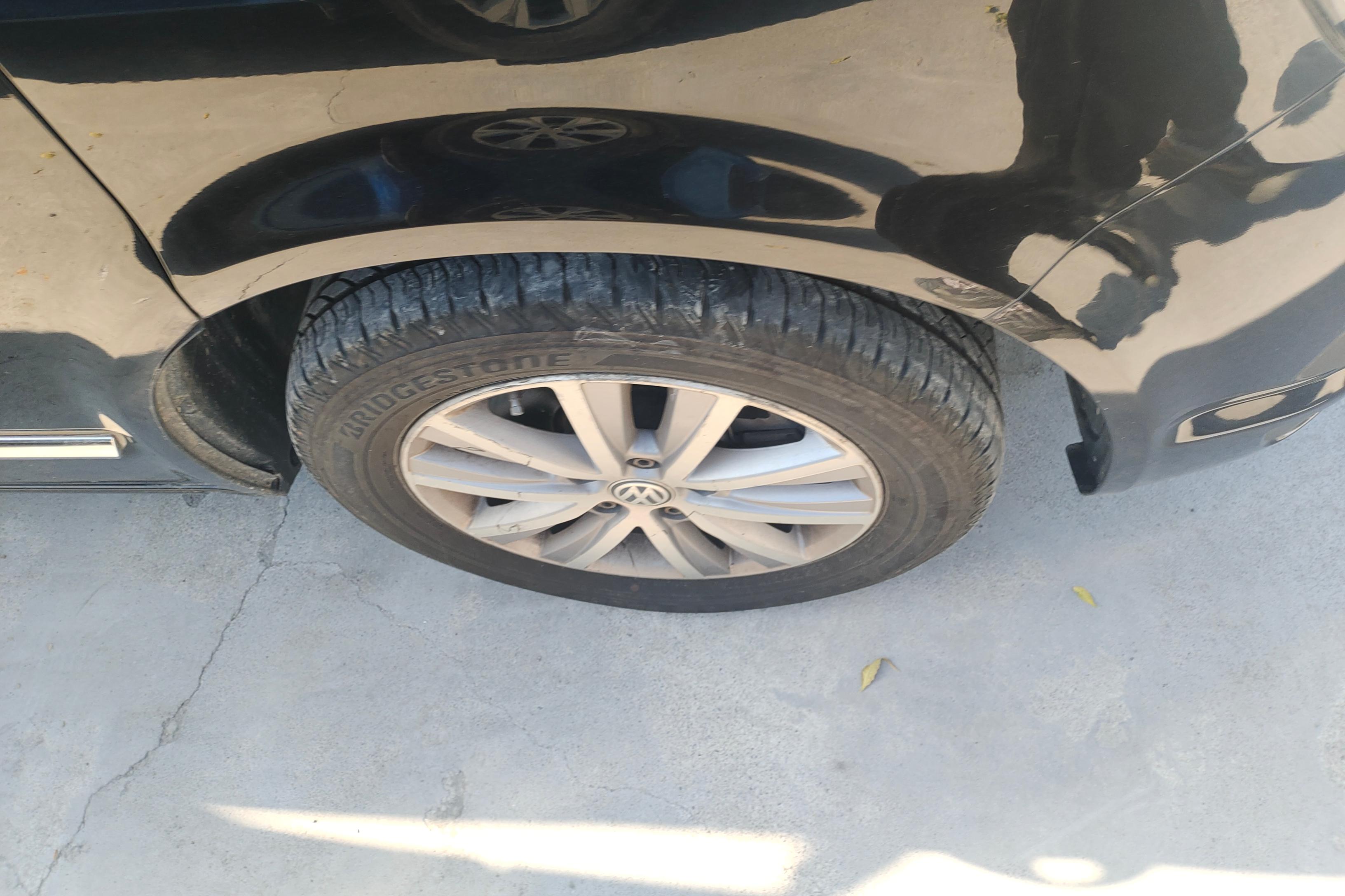 Volkswagen Caravelle 2018 car image #6