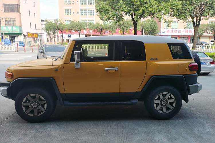 Toyota FJ Cruiser 2019 #6 Toyota FJ Cruiser 2019 صورة سيارة #6