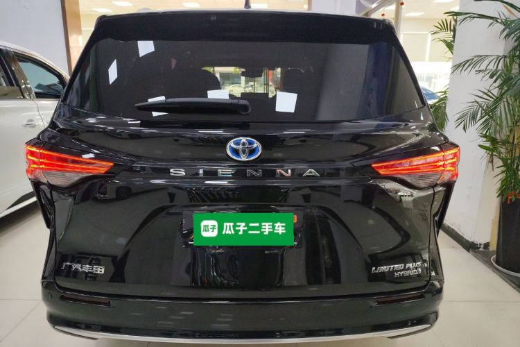 Toyota Sienna 2022 #6 Toyota Sienna 2022 car image #6