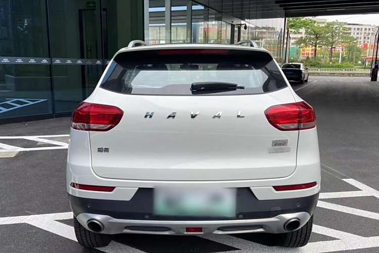 Haval H2s 2018 #6 Haval H2s 2018 car image #6