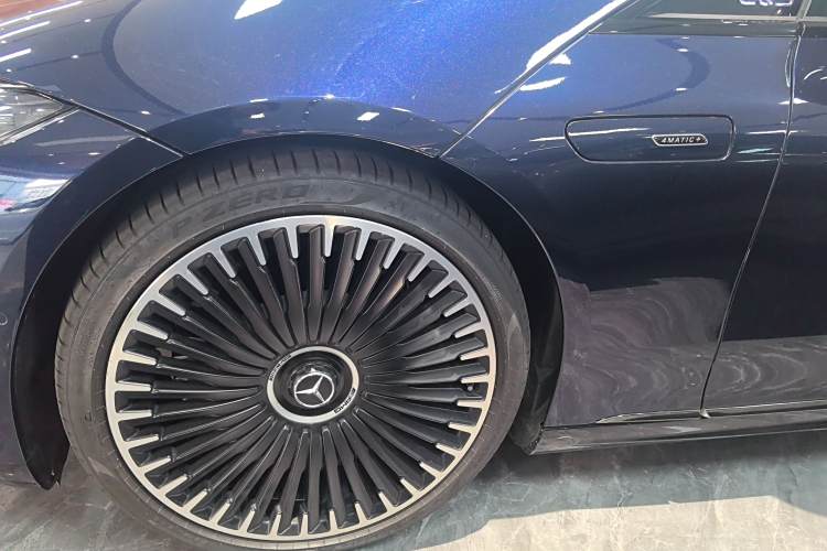 Mercedes-Benz EQS AMG 2022 imagen de coche #6