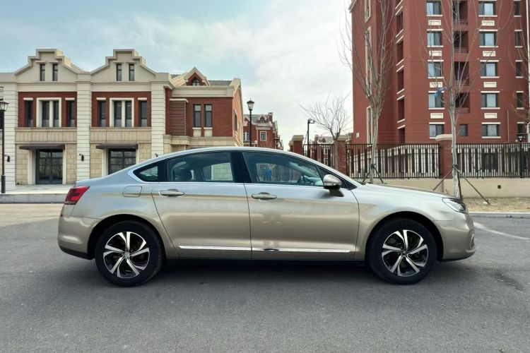 Citroen C5 2018 imagem de carro #6