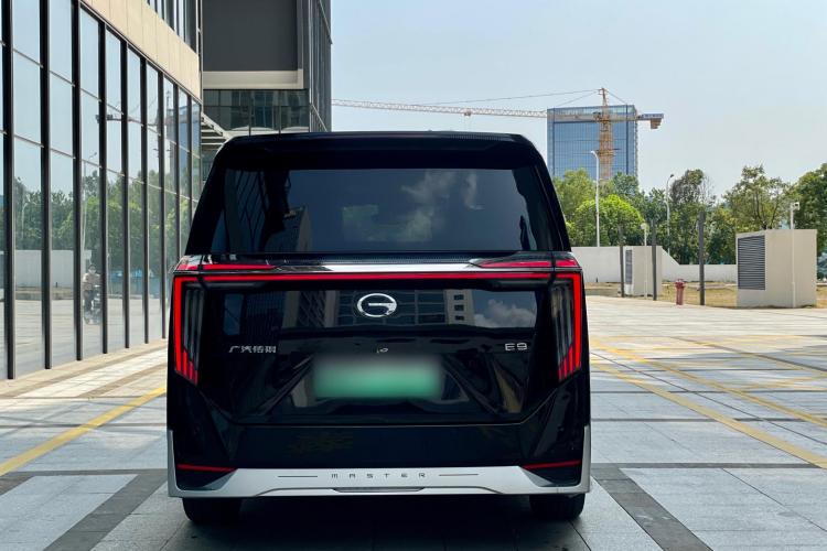 GAC Trumpchi E9 2024 #6 GAC Trumpchi E9 2024 car image #6