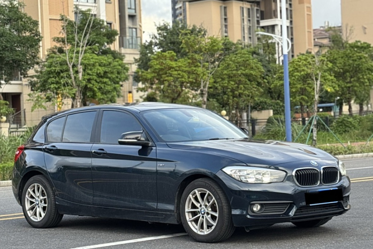 BMW 1 Series (Imported) 2016 car image #6