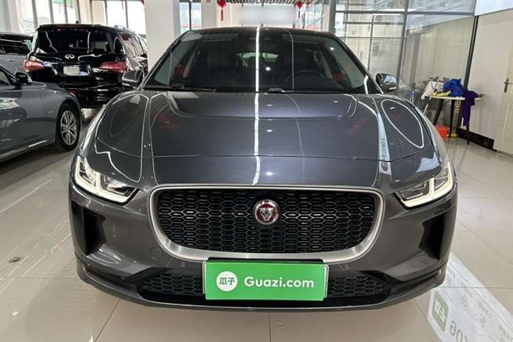 2019 car image #6
