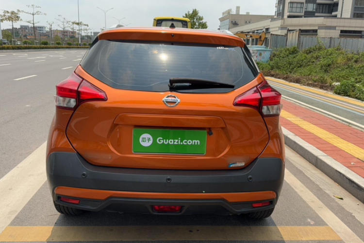 Nissan Kicks 2017 immagine di auto #6