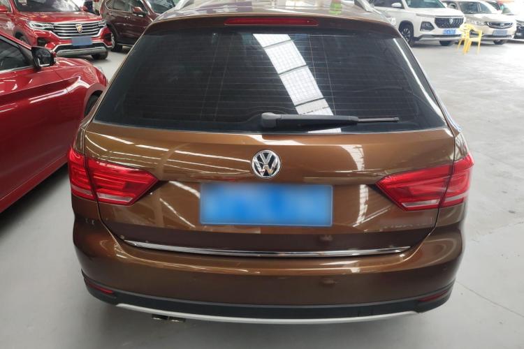 Volkswagen Cross Lavida 2017 صورة سيارة #6