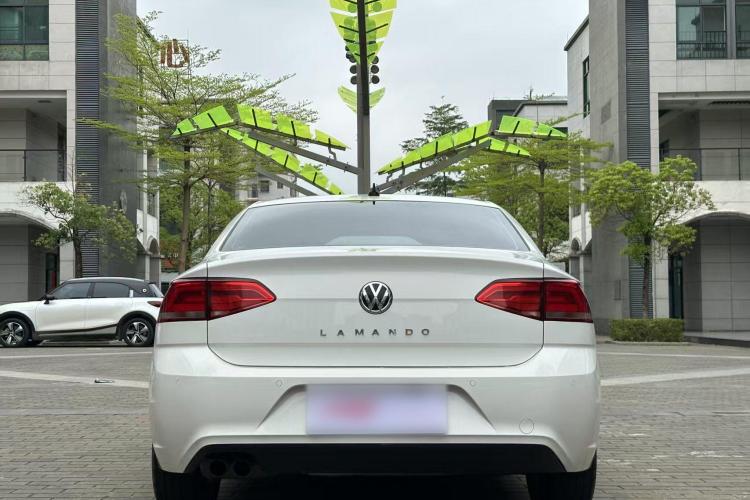 Volkswagen Lamando 2018 immagine di auto #6