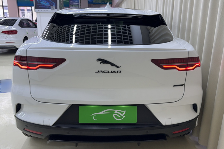 2019 car image #6