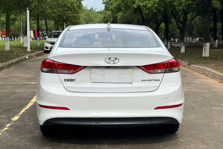Hyundai Elantra AD 2019 car image #6