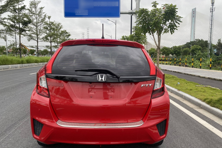 Honda Fit (Imported) 2017 #6 Honda Fit (Imported) 2017 صورة سيارة #6