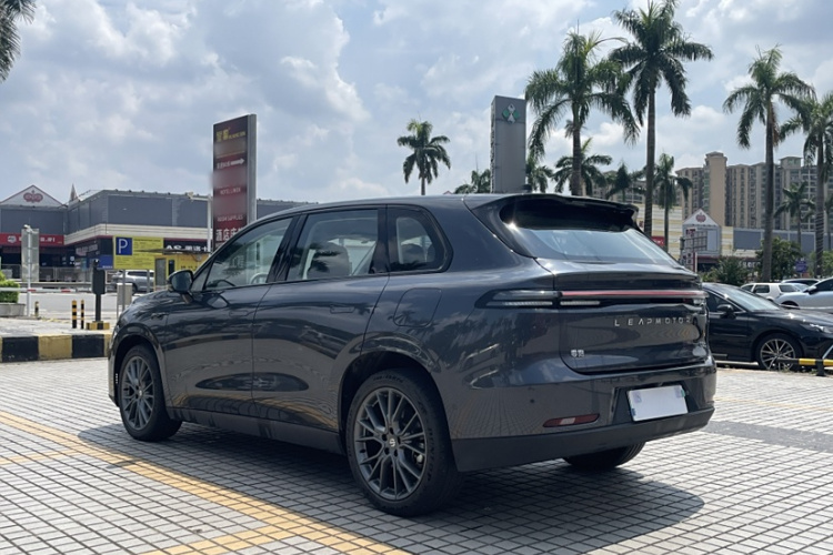 零跑汽车 零跑C10 2024 汽车图片 #6