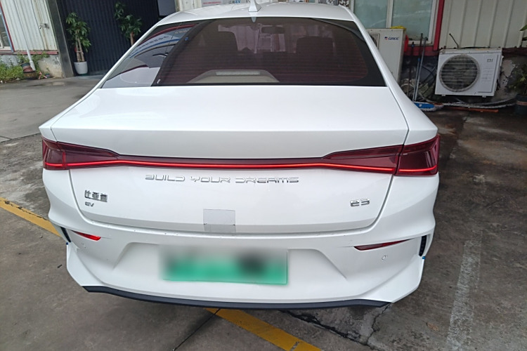 BYD e3 2022 car image #6