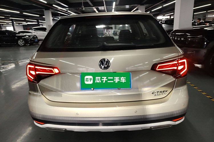 Volkswagen C-Trek 2018 immagine di auto #6