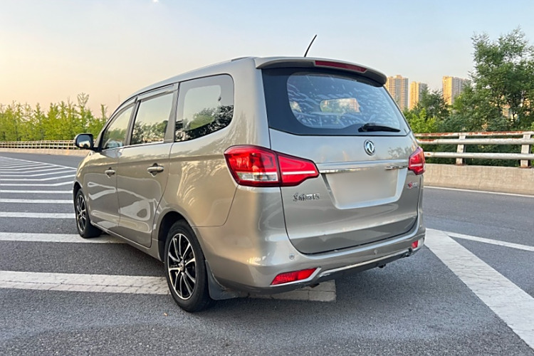 Forthing S500 2015 car image #6