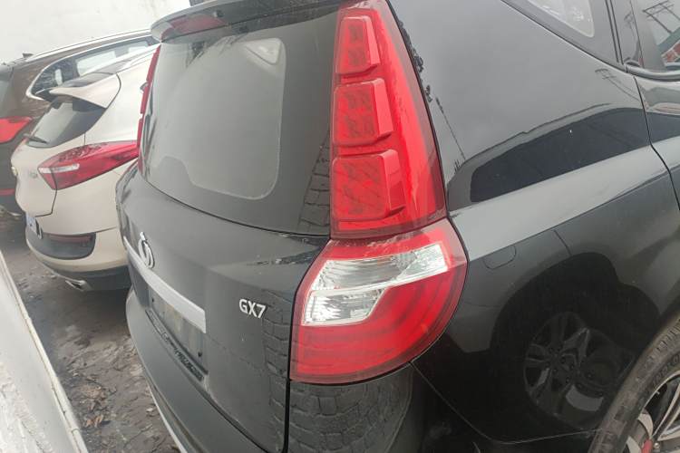 GEELY GX7 2015 car image #6