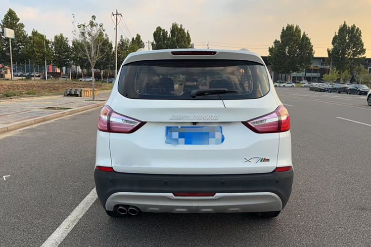 SWM X7 2018 imagen de coche #6