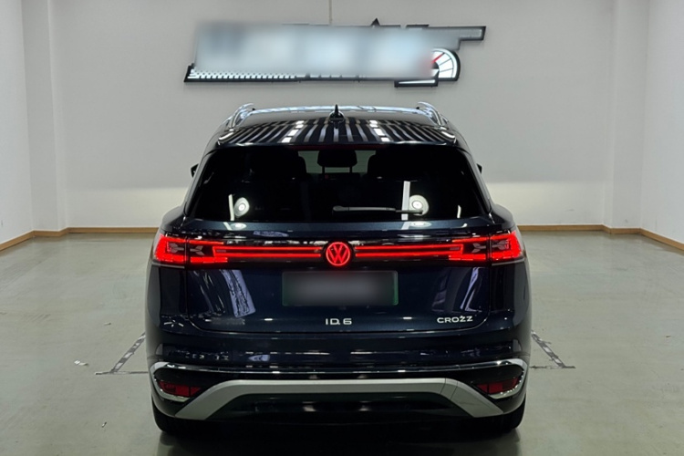 Volkswagen ID.6 Crozz 2024 immagine di auto #6