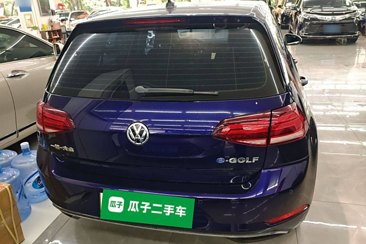 Volkswagen Golf Pure Electric 2020 image de voiture #6