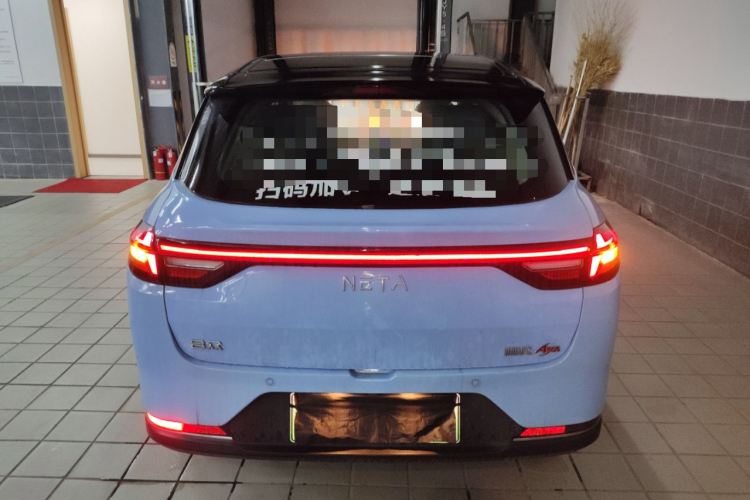 哪吒汽车 哪吒AYA 2023 汽车图片 #6