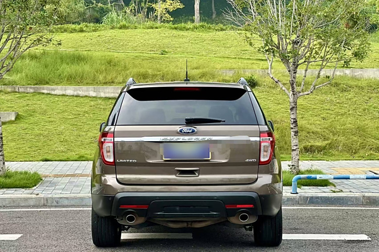 Ford Explorer (Imported) 2015 #6 Ford Explorer (Imported) 2015 car image #6