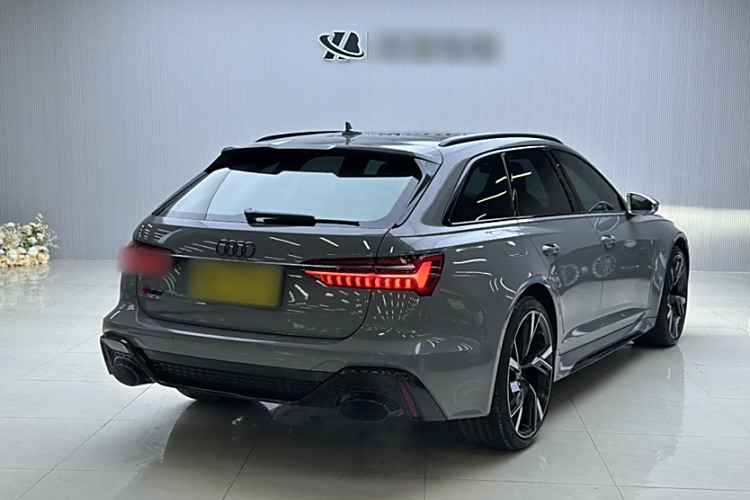 Audi RS 6 2021 car image #6