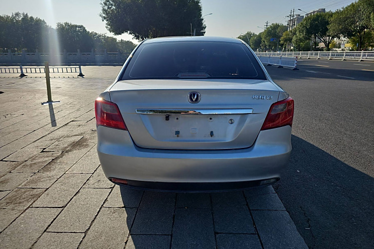 长安 悦翔V3 2016 汽车图片 #6